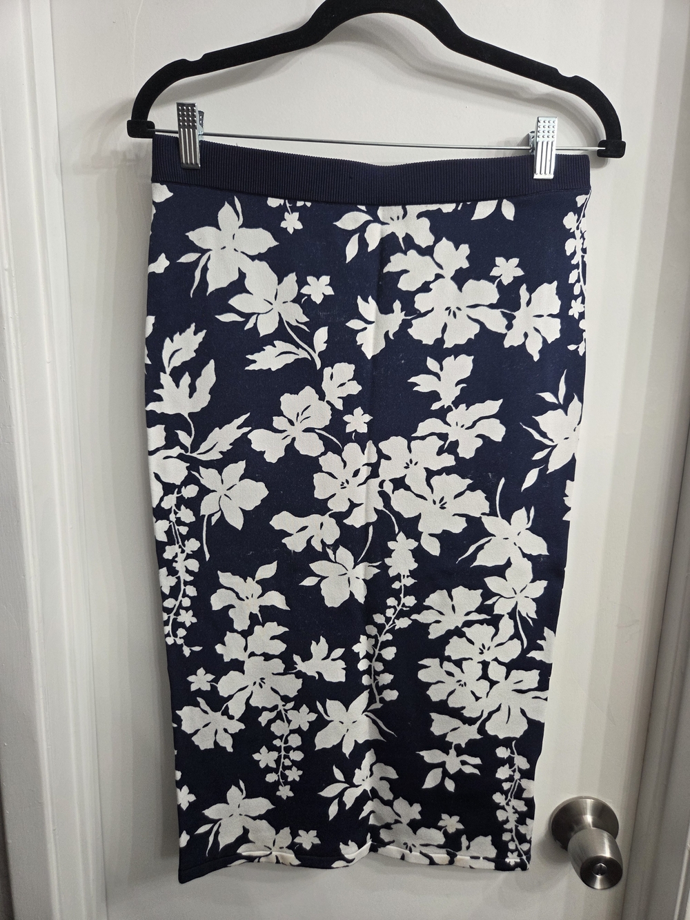Michael Kors Navy & White Floral Pencil Skirt